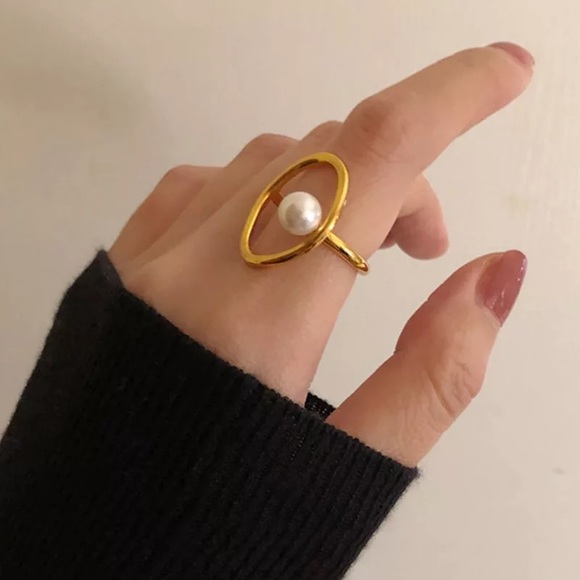 Korean Vintage Geometric Round Pearl Gold Open Ring - Picture 8 of 8